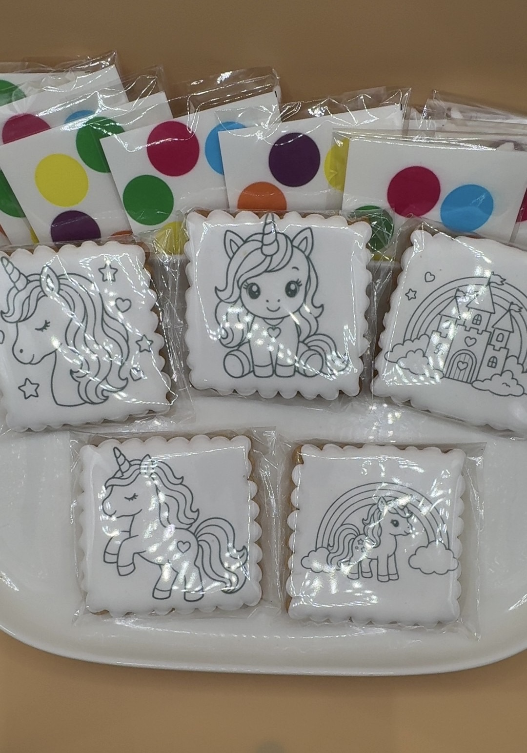 Coffret de 10 sablés à peindre – Kit créatif gourmand thème licorne
