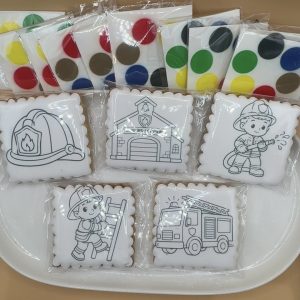 Coffret de 10 sablés à peindre – Kit créatif gourmand thème pompier